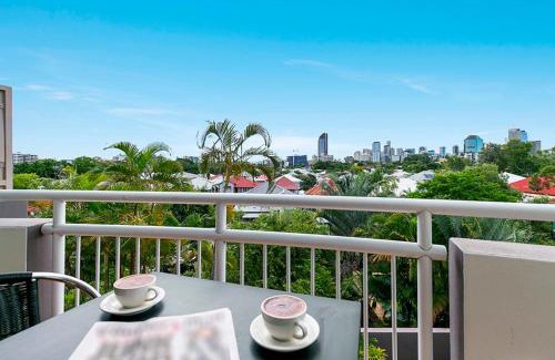 East Brisbane Apartment | The Wellington Apartment Hotel