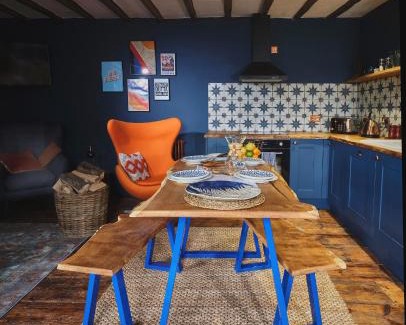 Barnstaple House | The West Wing