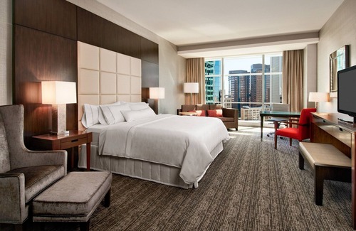 Downtown Phoenix Hotel | The Westin Phoenix Downtown