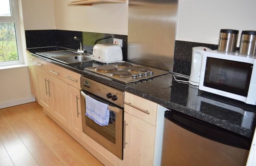 Manchester Hotel | The Westlynne Hotel & Apartments