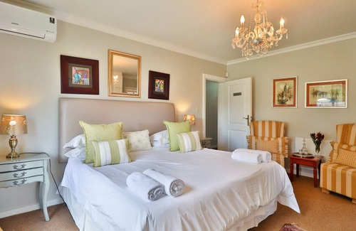 Westcliff Bed & Breakfast | The Whale's Tale Guesthouse