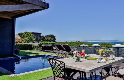 Westcliff House | The Whale's Tale Guesthouse