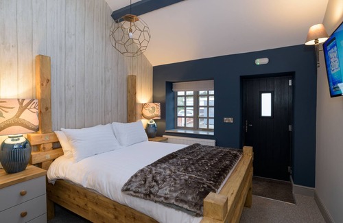 Onneley Hotel | The Wheatsheaf Inn