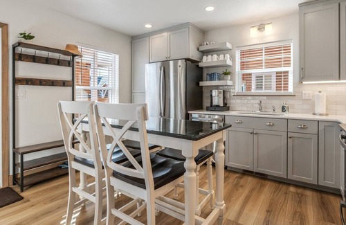 Dover Bay House | The Wheel House - 3+ Bedrooms with Loft, 2 Full Baths Parkside Bungalow