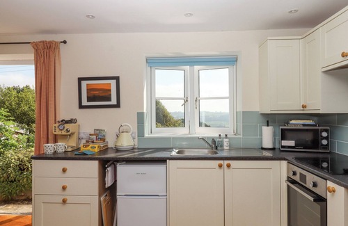 Yarcombe Cottage | THE WHEELHOUSE, pet friendly, with a garden in Yarcombe