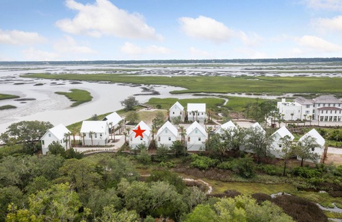 Johns Island House | “The Whimbrel” (3043 Southerly Way) 2 person creekside bungalow at Kiawah River