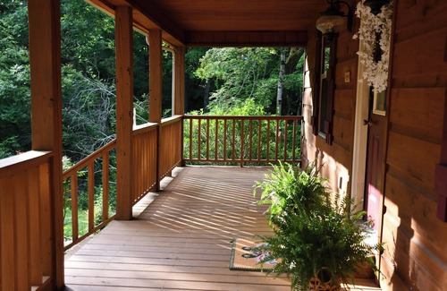Byrdstown House | THE WHISPERING PINE AT DALE HOLLOW LAKE TN - LAKEHOUSE CLOSE TO 3 MARINAS