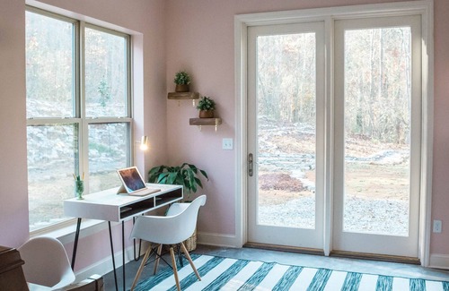 Lookout Valley Neighborhood Association House | The White Cabin: In the Woods, Close to Town