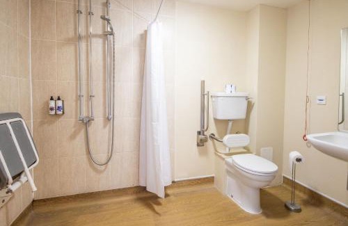 Wroughton Bed & Breakfast | The White Hart, Wroughton