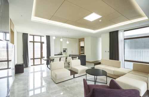 Bongpyeong Hotel | The White Hotel Pyeongchang