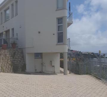 Mossel Bay Apartment | The White House Apartment