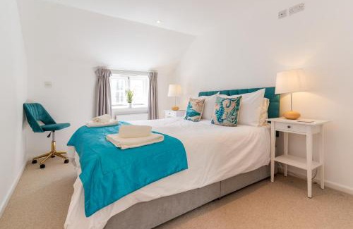 Wadebridge House | The White House