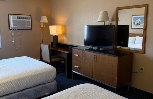 Aberdeen Hotel | The White House Inn