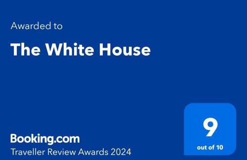 Hartbeespoort Apartment | The White House