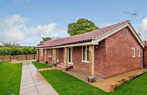 Worstead Bed & Breakfast | The White Lady