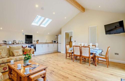 Worstead Bed & Breakfast | The White Lady