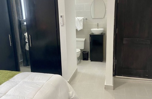 Guayacanes Bed & Breakfast | The White Rock Hotel BB