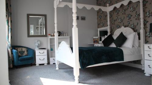 Hull Hotel | The Whittington and Cat