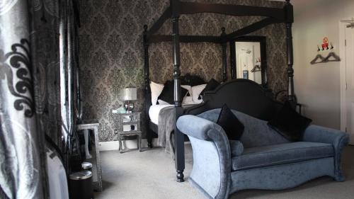 Hull Hotel | The Whittington and Cat