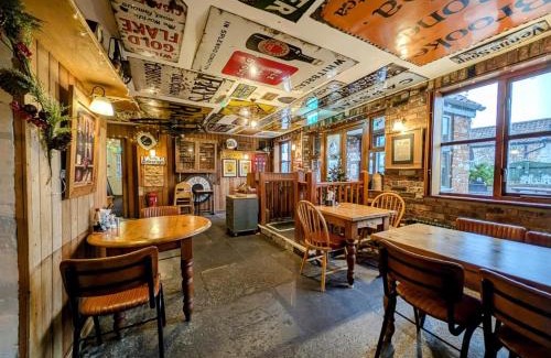 Glastonbury Bed & Breakfast | The Whod A Thought It