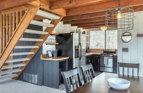 Wright City Ski Chalet | The Wild Heron by StayLage