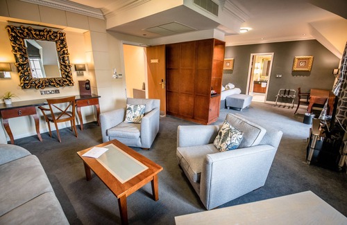 Llangollen Hotel | The Wild Pheasant Hotel & Spa