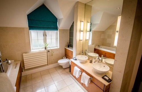 Llangollen Hotel | The Wild Pheasant Hotel & Spa