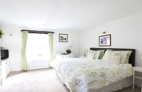 Pateley Bridge House | The Willow Restaurant B&B