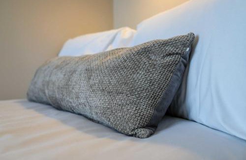 Bradley Stoke Apartment | The Willow studio 3