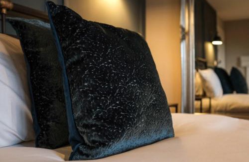 Bradley Stoke Apartment | The Willow - Studio 30