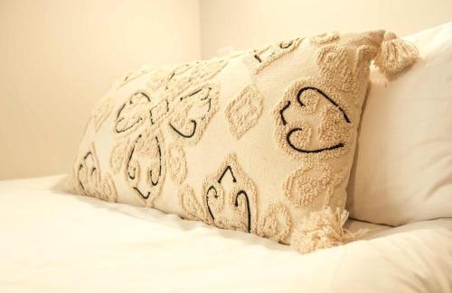 Bradley Stoke Apartment | The Willow studio 6