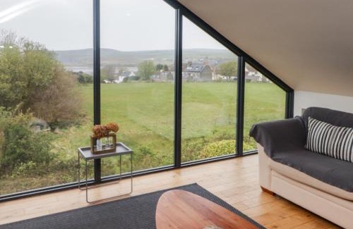 Newport House | The Willows