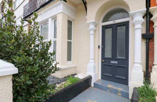 Bexhill-on-Sea House | The Wiltons
