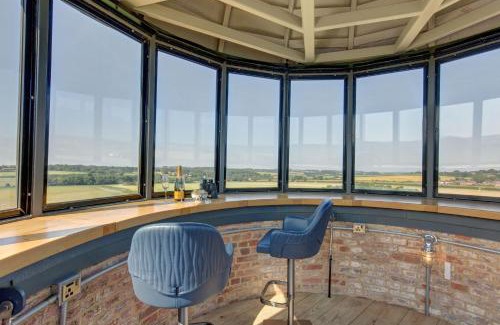 Ringstead House | The Windmill