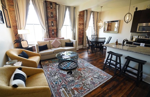 Downtown Asheville Hotel | The Windsor Boutique Hotel