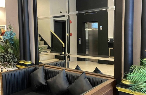 Ermita Night District Bed & Breakfast | The Windy Ridge Hotel Manila