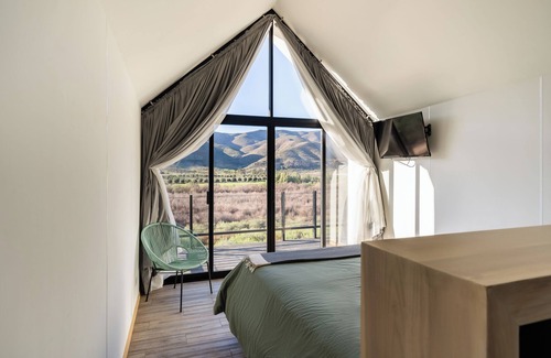 Valle de Guadalupe Hotel | The Wine Lodge at OENO