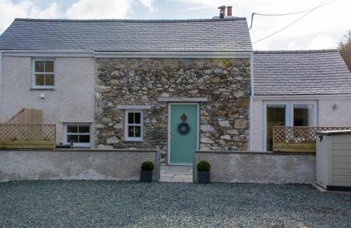 Cemaes Bay House | The Winery