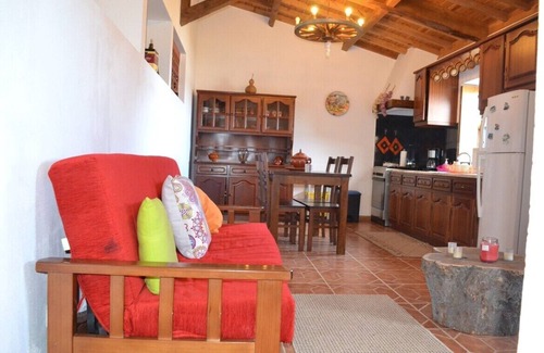 Praia da Vitoria House | The Winery House