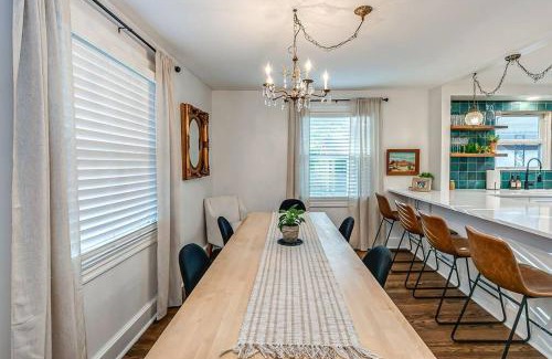 Glencliff House | The Wingate Nashville Hot Tub & Airstream Oasis