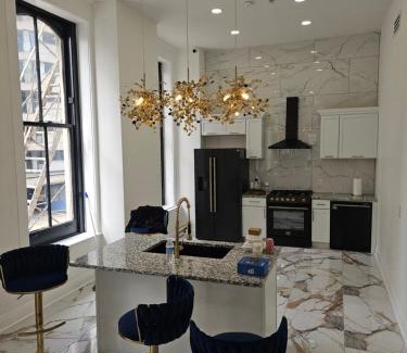 West Main Historic District Apartment | The Winston on Market