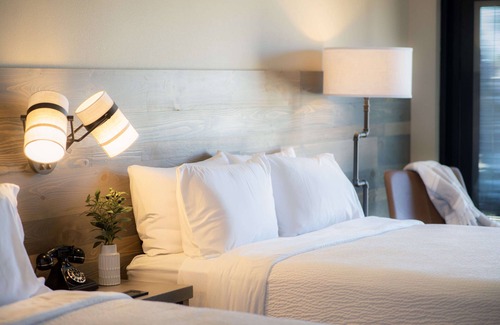 Lake Delton Hotel | The Wisconsin Hotel & Conference Center