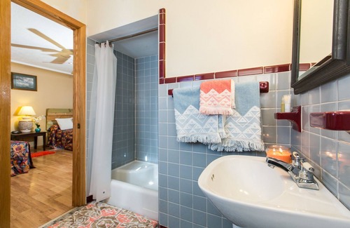 Dickeyville Hotel | The Wisconsin Wood Inn