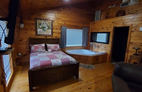 Octavia Cabin | The Wolf Cabin at Cedar Valley is your destination to get away from it all.
