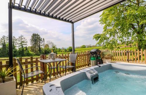 Ellastone House | The Wood Shed, Bank Top Farm