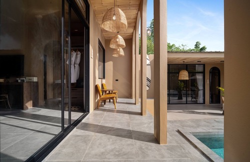 Thep Kasattri Villa | The Wood Terrace