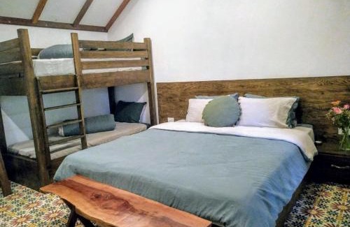 Hoa Lu Hotel | The Wooden Gate