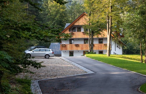 Ukanc Apartment | The Woodland Nook Apartments Bohinj - Standard Two Bedroom Apartment with Balcony (owner D)
