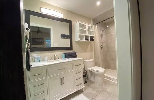 Grogan's Mill Apartment | The Woodlands Studio