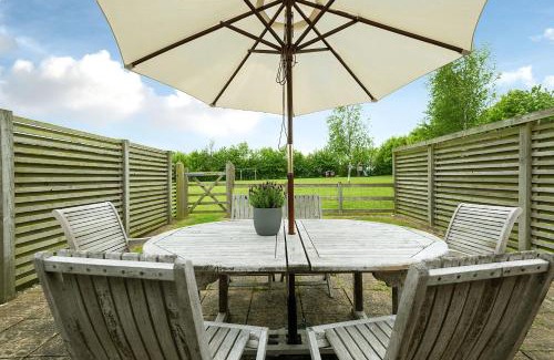 Sculthorpe House | The Woodpecker Cottage